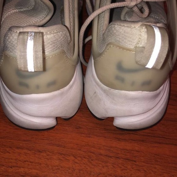Nike Air Prestos - Picture 2 of 4